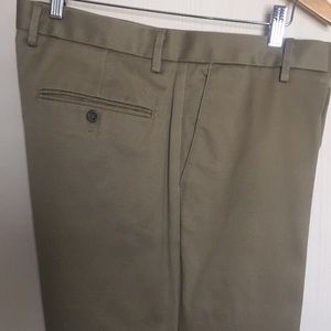Dockers Signature Khakis Classic Fit/ D3